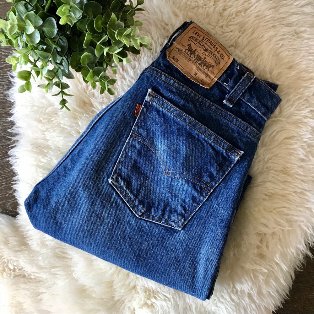 Vintage Levi’s 505 orange tab midwash cropped